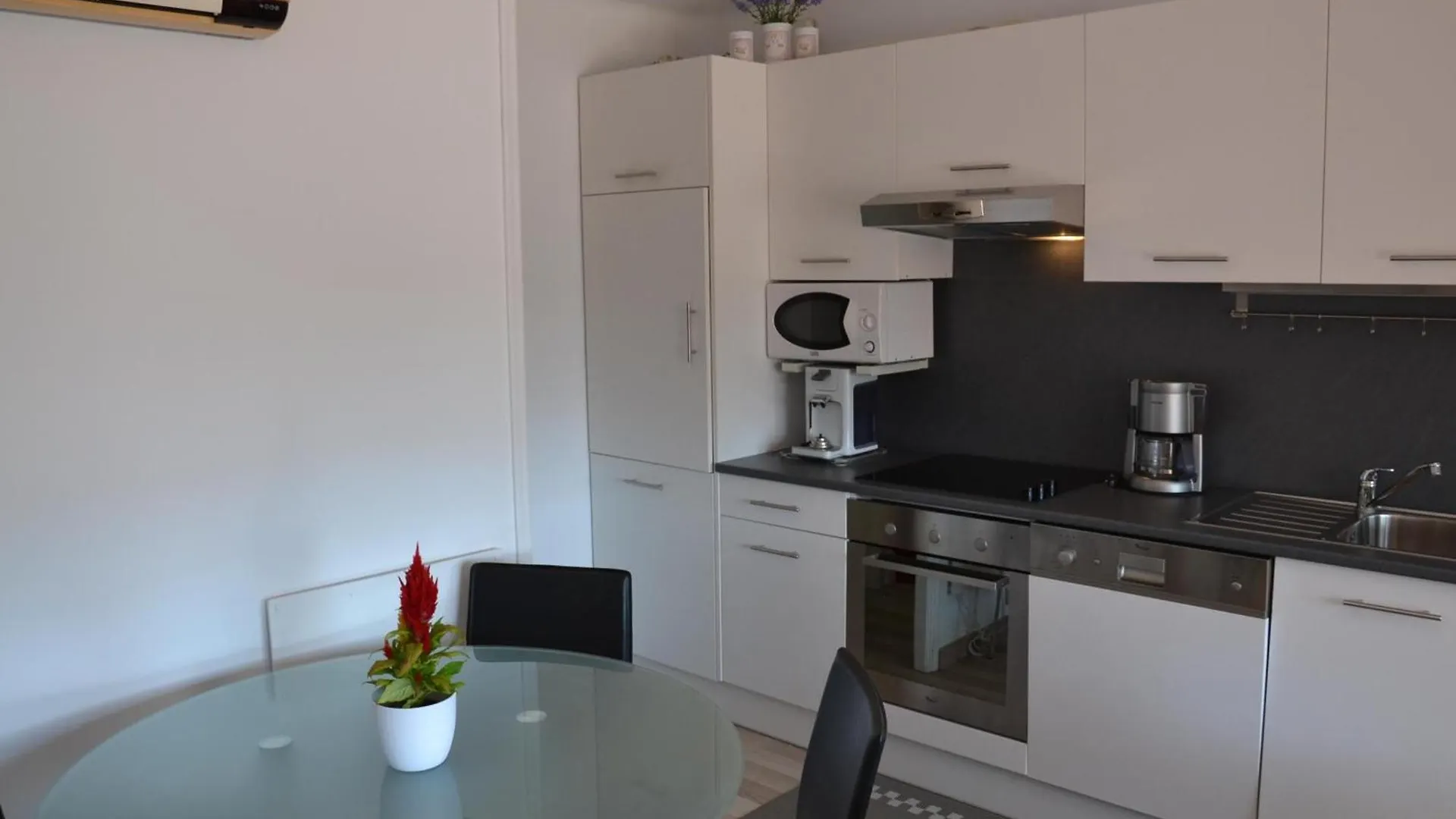 Apartamento Reformado Con Estilo, Cerca De La Playa, Para Familias, Con Terraza Y Parking - Es-323-50 L'Estartit Apartment