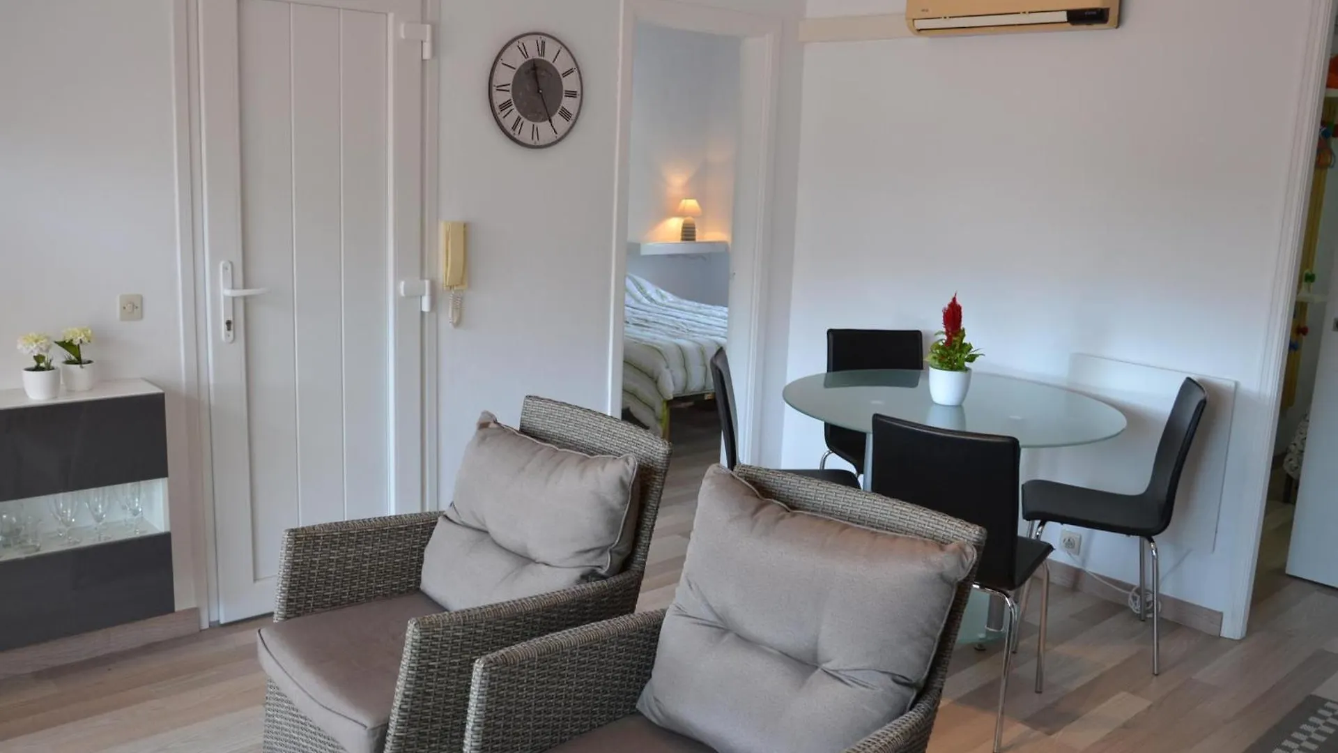Apartamento Reformado Con Estilo, Cerca De La Playa, Para Familias, Con Terraza Y Parking - Es-323-50 L'Estartit 0*,  Spain